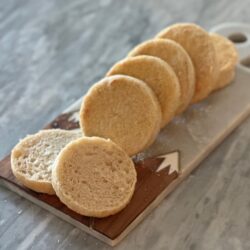 organic freshly milled english muffins